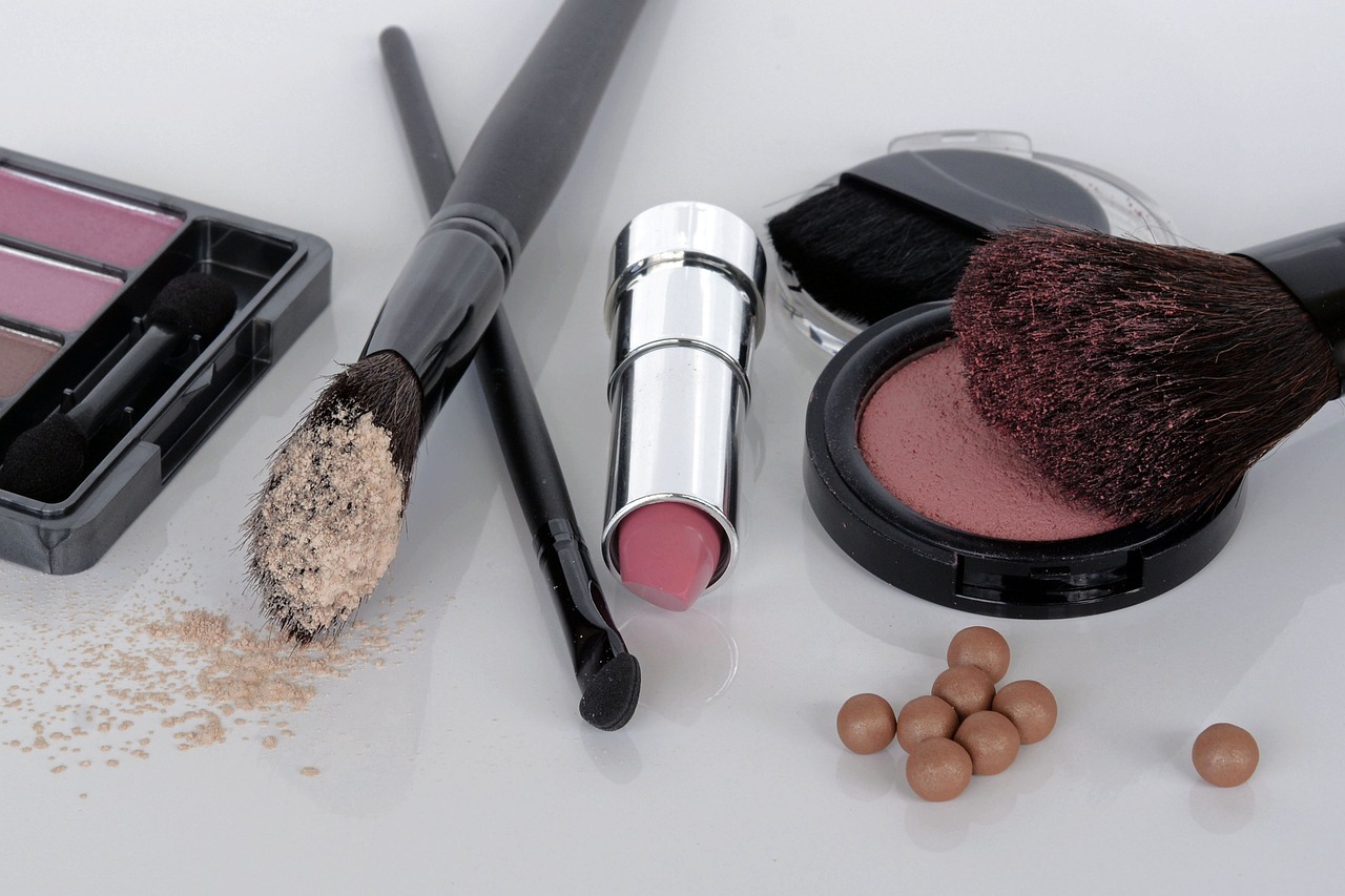 Ada apa dengan Make up